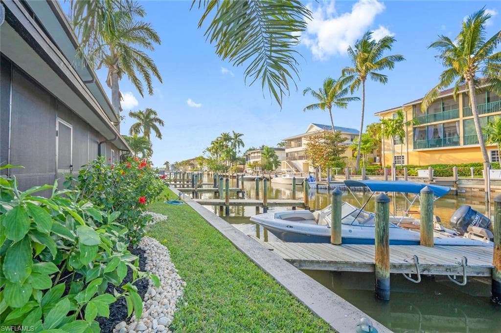 1537 Chesapeake Ave A-4, Naples, FL 34102-1