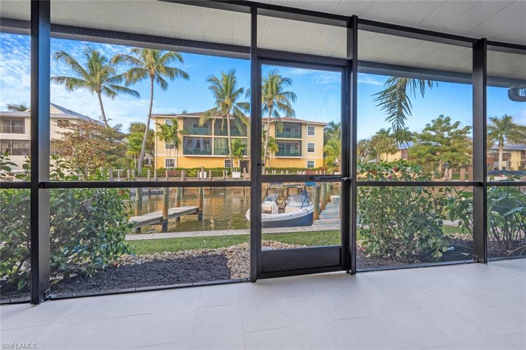 1537 Chesapeake Ave A-4, Naples, FL 34102-29