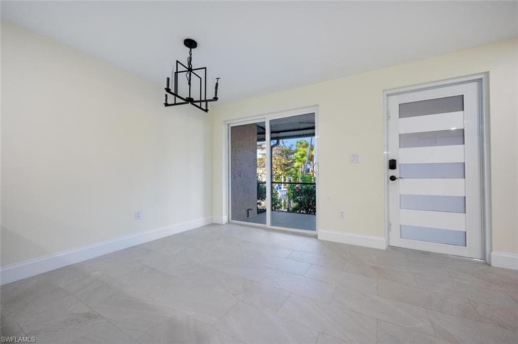 1537 Chesapeake Ave A-4, Naples, FL 34102-5
