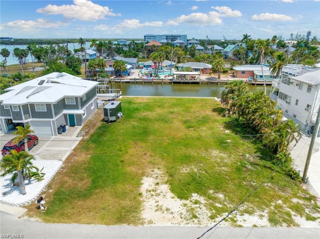 290 Ohio Ave, Fort Myers Beach, FL 33931-10