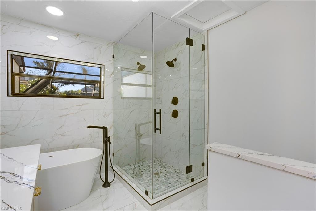 588 Tierra Mar Ln 23, Naples, FL 34108-20