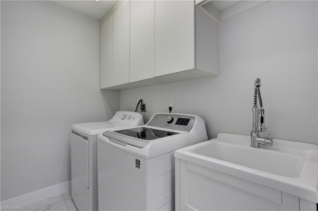 588 Tierra Mar Ln 23, Naples, FL 34108-32