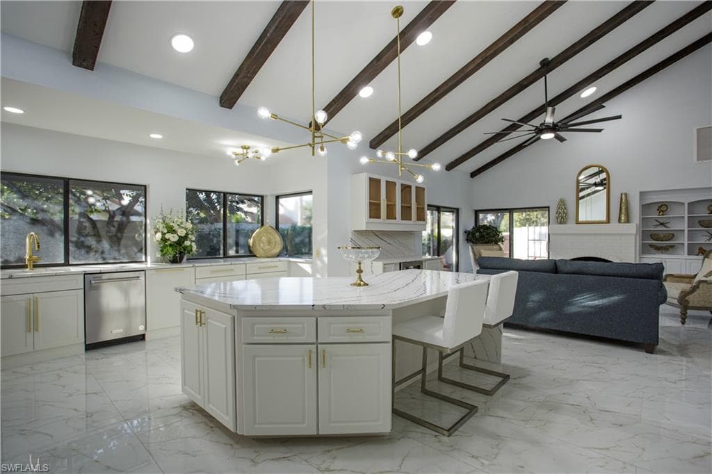 588 Tierra Mar Ln 23, Naples, FL 34108-4