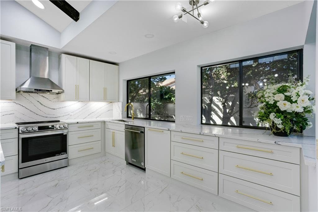 588 Tierra Mar Ln 23, Naples, FL 34108-8