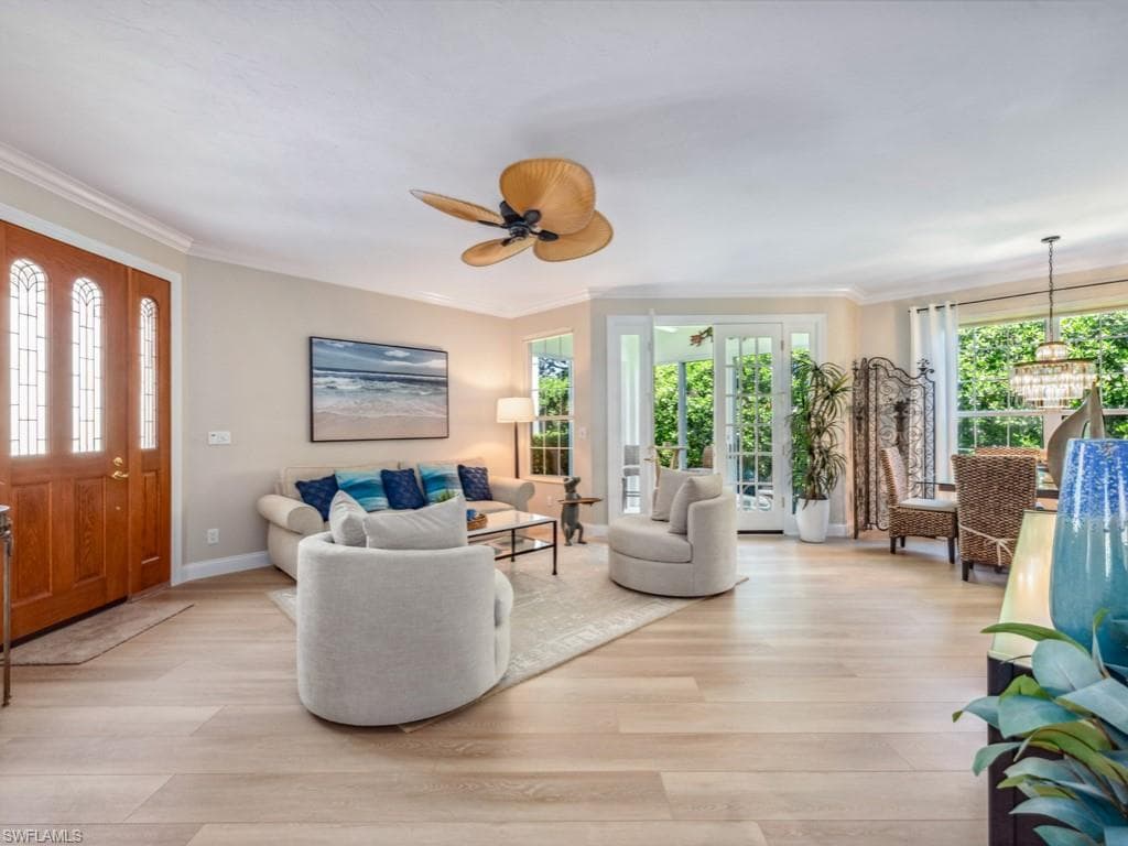 241 Colonade Cir, Naples, FL 34103-9
