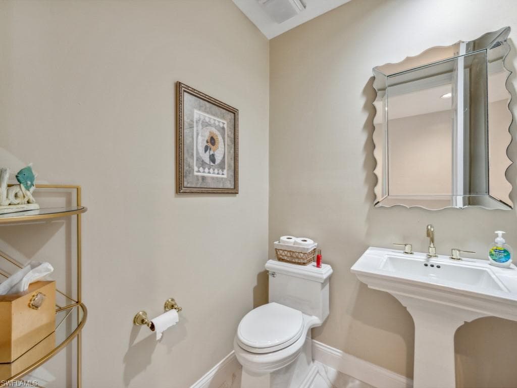 241 Colonade Cir, Naples, FL 34103-19