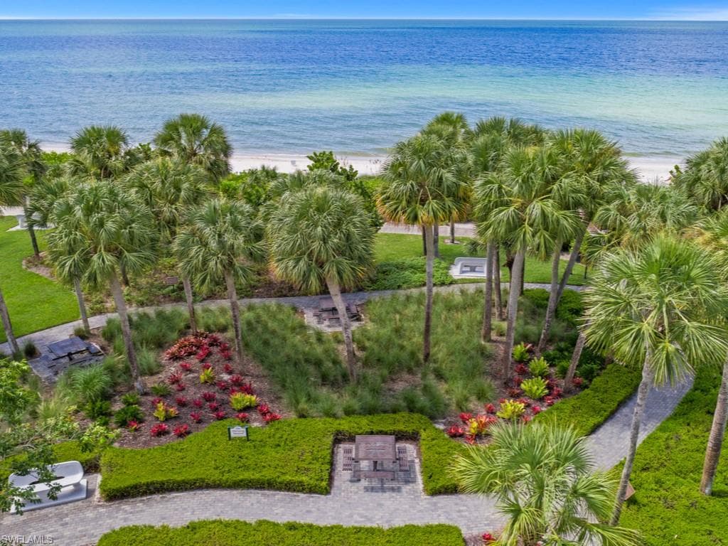 241 Colonade Cir, Naples, FL 34103-39