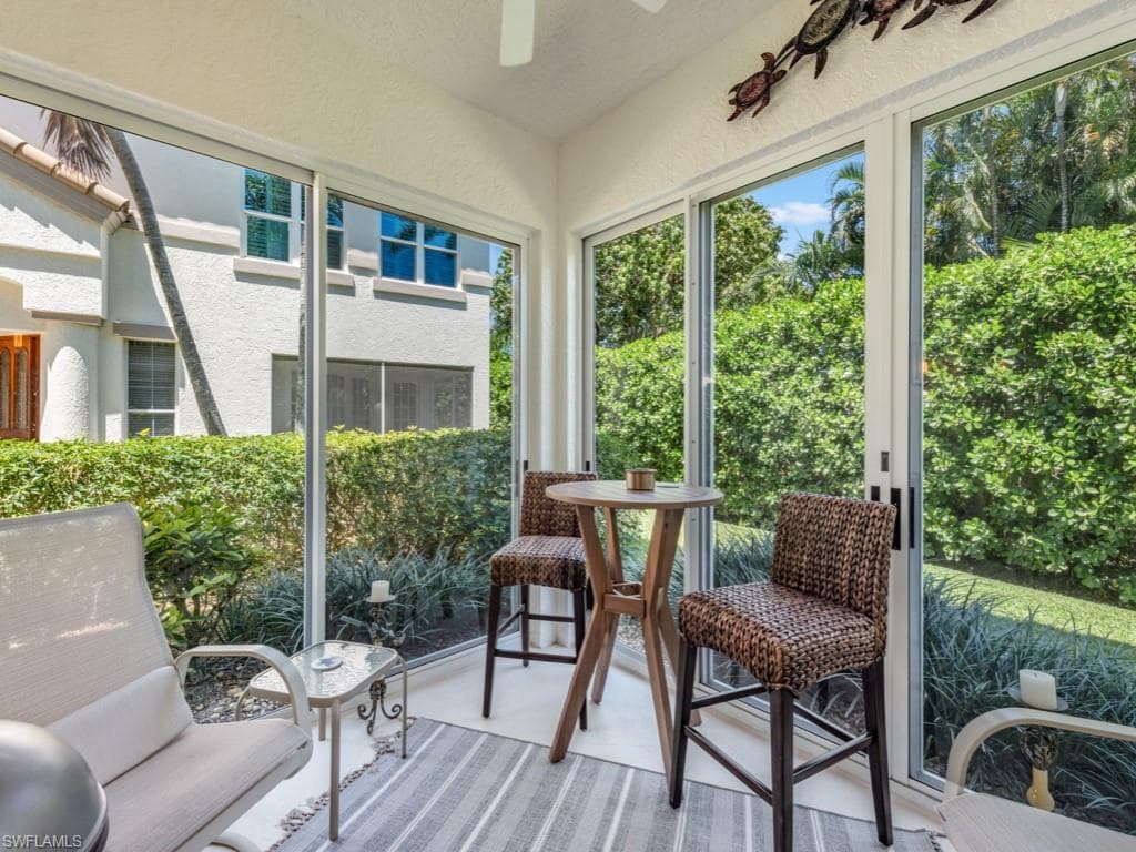 241 Colonade Cir, Naples, FL 34103-7