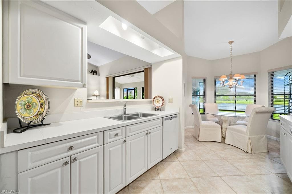 24979 Paradise Rd, Bonita Springs, FL 34135-24