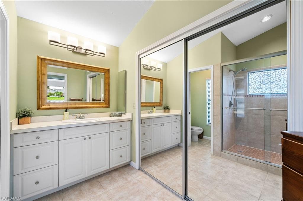 24979 Paradise Rd, Bonita Springs, FL 34135-34