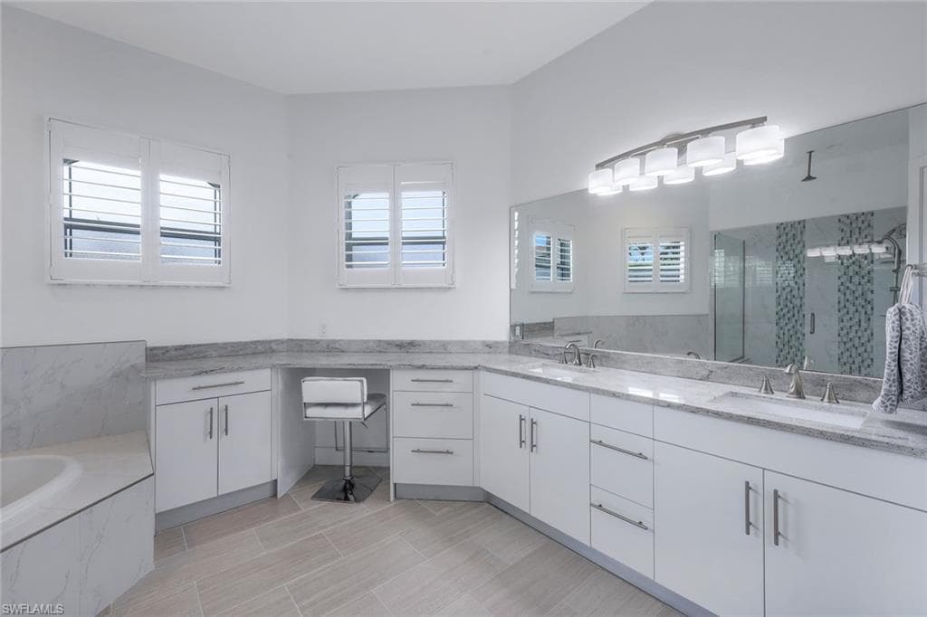 483 Hartley St, Marco Island, FL 34145-17