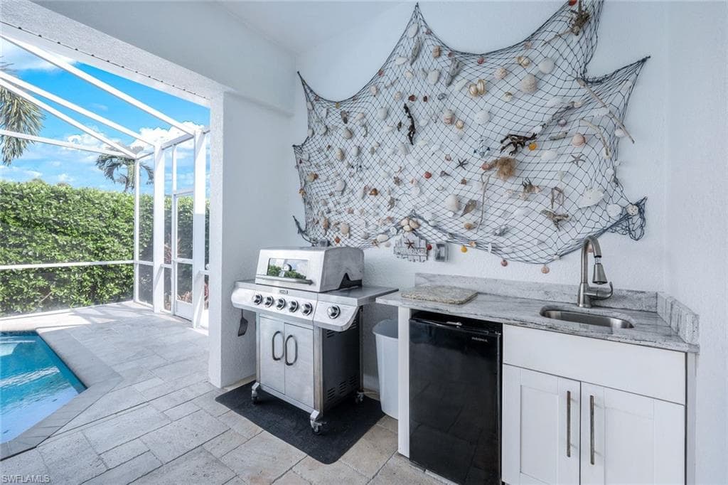483 Hartley St, Marco Island, FL 34145-25