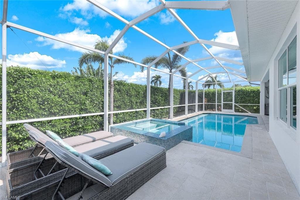 483 Hartley St, Marco Island, FL 34145-2