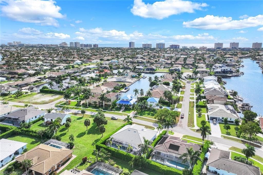 483 Hartley St, Marco Island, FL 34145-32