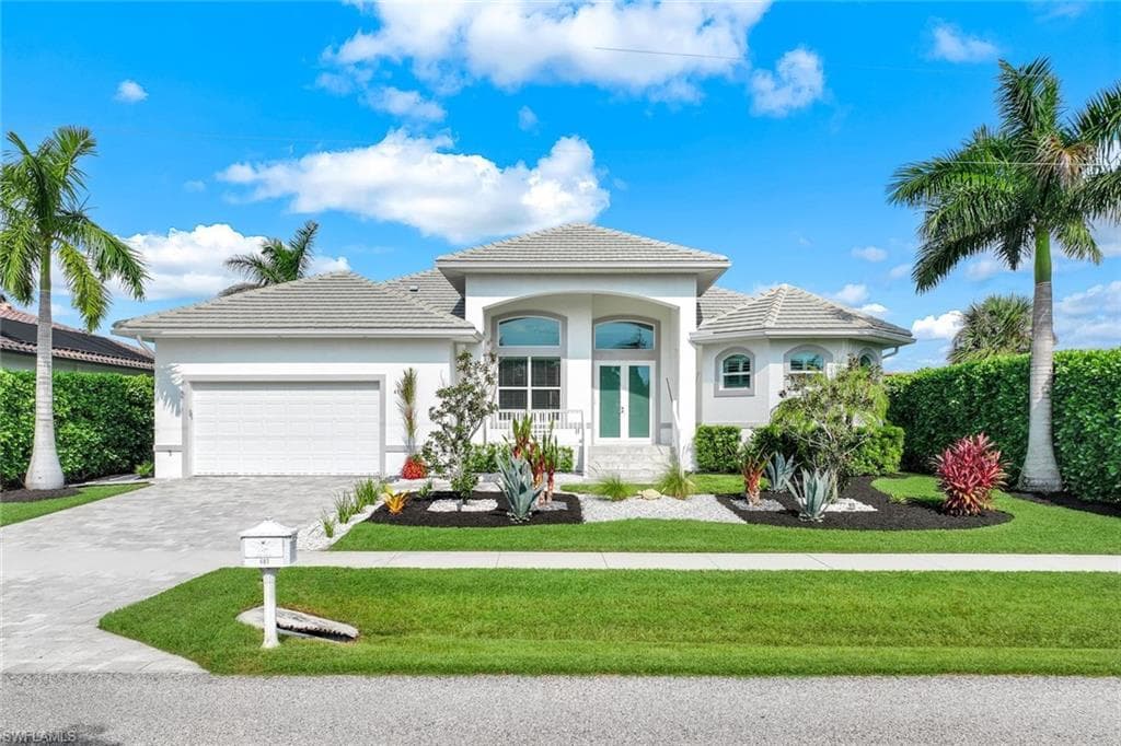 483 Hartley St, Marco Island, FL 34145-33