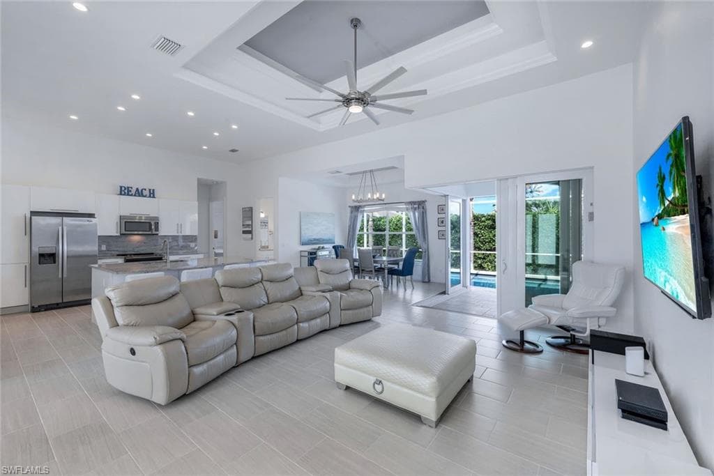 483 Hartley St, Marco Island, FL 34145-5