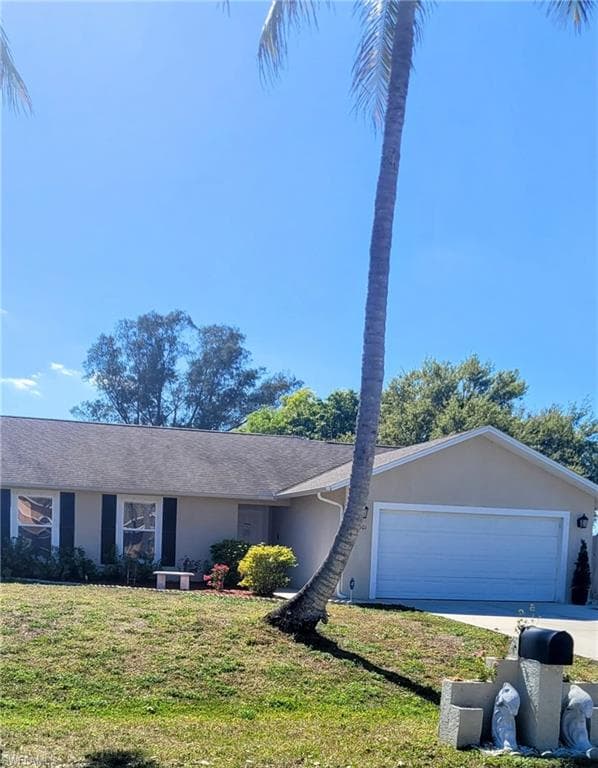 2001 51st St SW, Naples, FL 34116-1