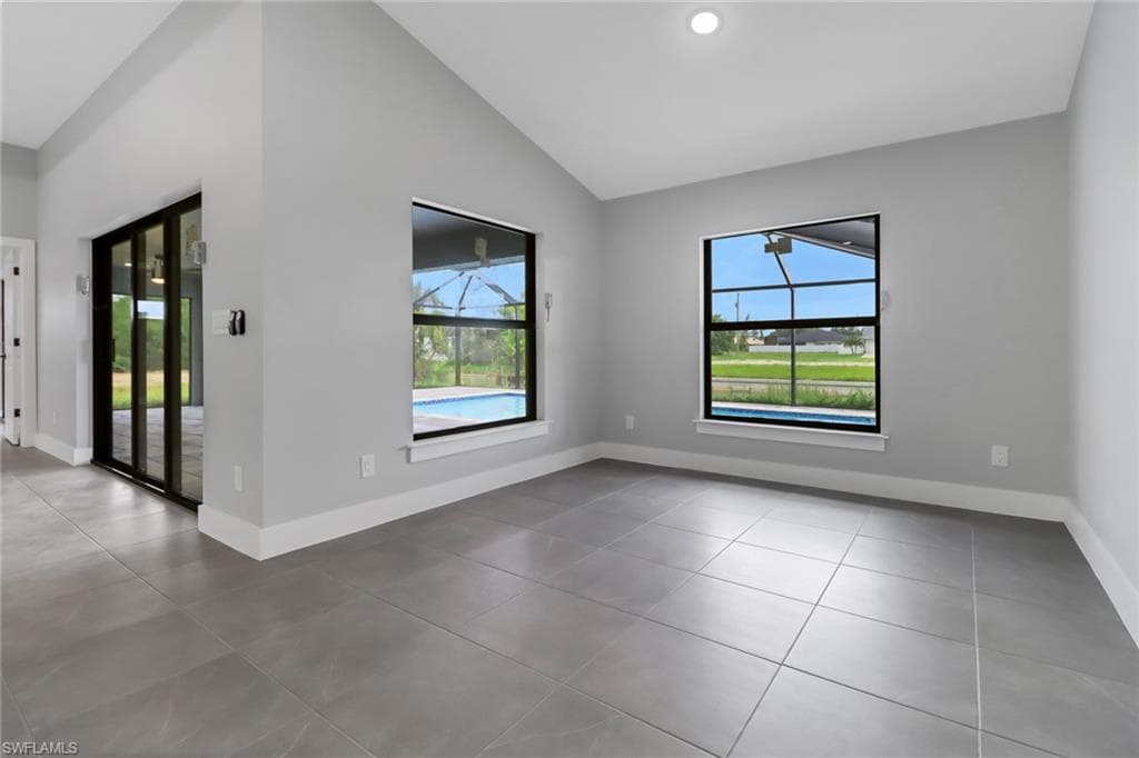 224 13th Ter, Cape Coral, FL 33990-10