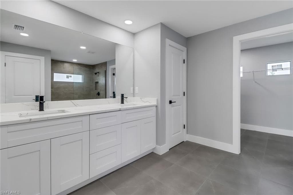 224 13th Ter, Cape Coral, FL 33990-12