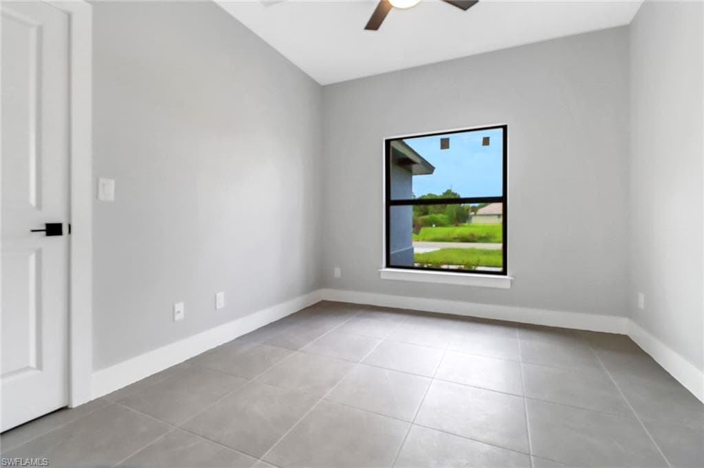 224 13th Ter, Cape Coral, FL 33990-15