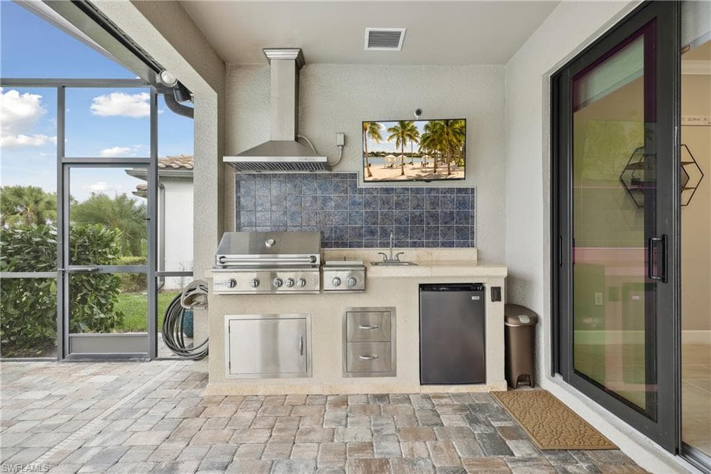 19850 Bittersweet Ln, Estero, FL 33928-8