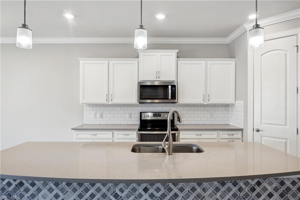 19850 Bittersweet Ln, Estero, FL 33928-12