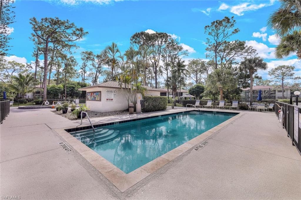 1701 Courtyard Way A-104, Naples, FL 34112-22