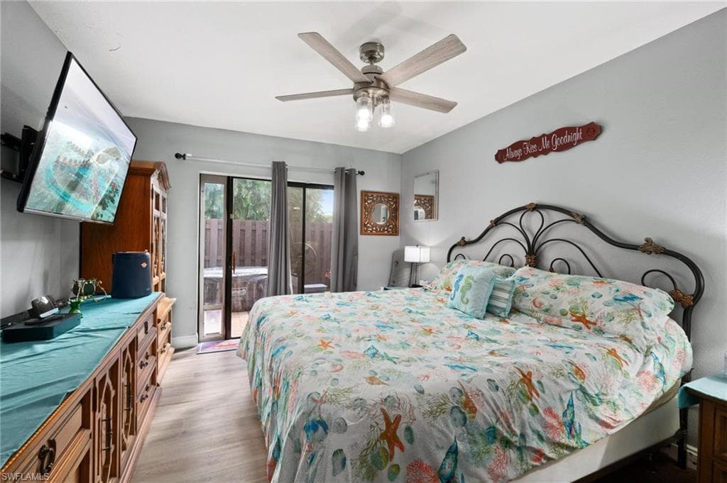8913 Somerset Blvd, Fort Myers, FL 33919-25