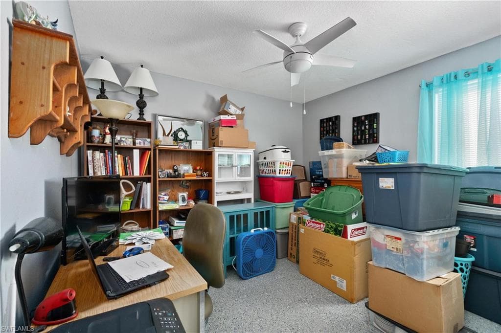 8913 Somerset Blvd, Fort Myers, FL 33919-35