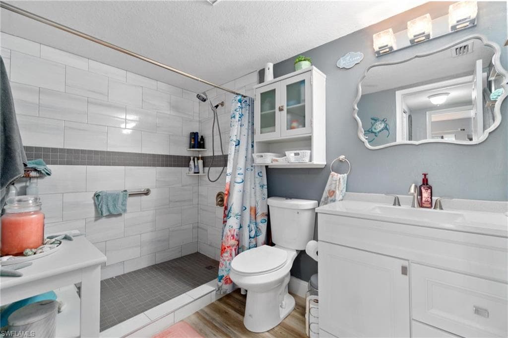 8913 Somerset Blvd, Fort Myers, FL 33919-37