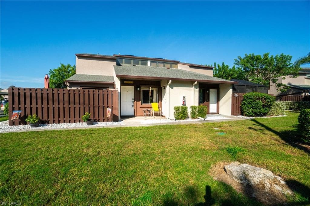 8913 Somerset Blvd, Fort Myers, FL 33919-3