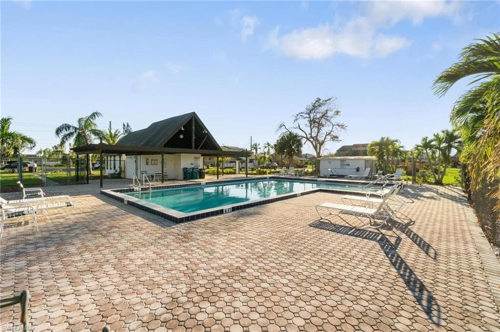 8913 Somerset Blvd, Fort Myers, FL 33919-41