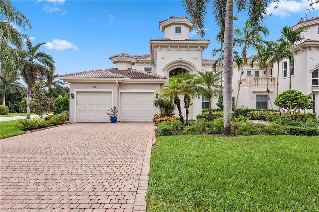 501 Avellino Isles Cir 39201, Naples, FL 34119-1