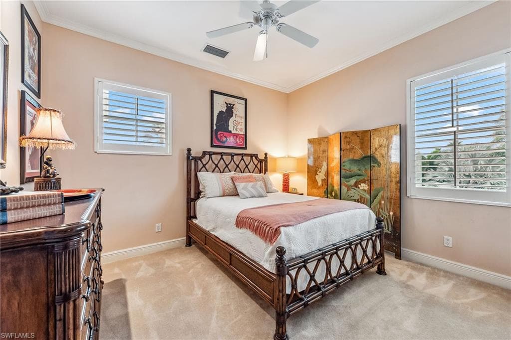 501 Avellino Isles Cir 39201, Naples, FL 34119-20