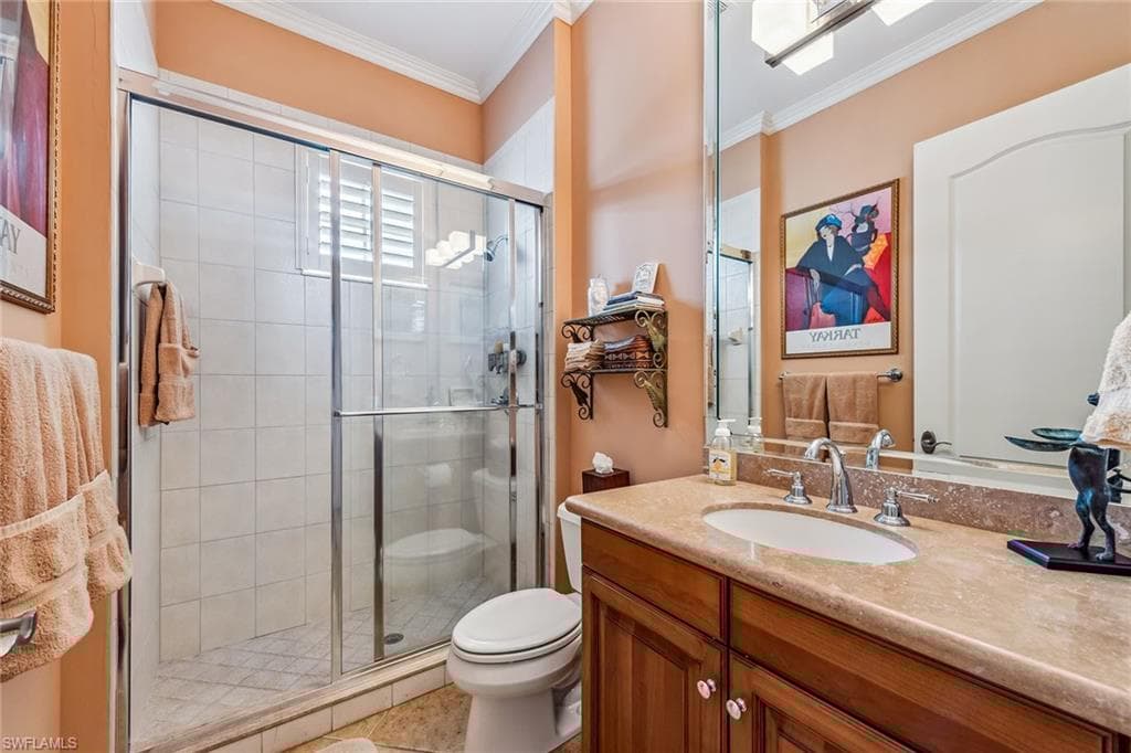501 Avellino Isles Cir 39201, Naples, FL 34119-21