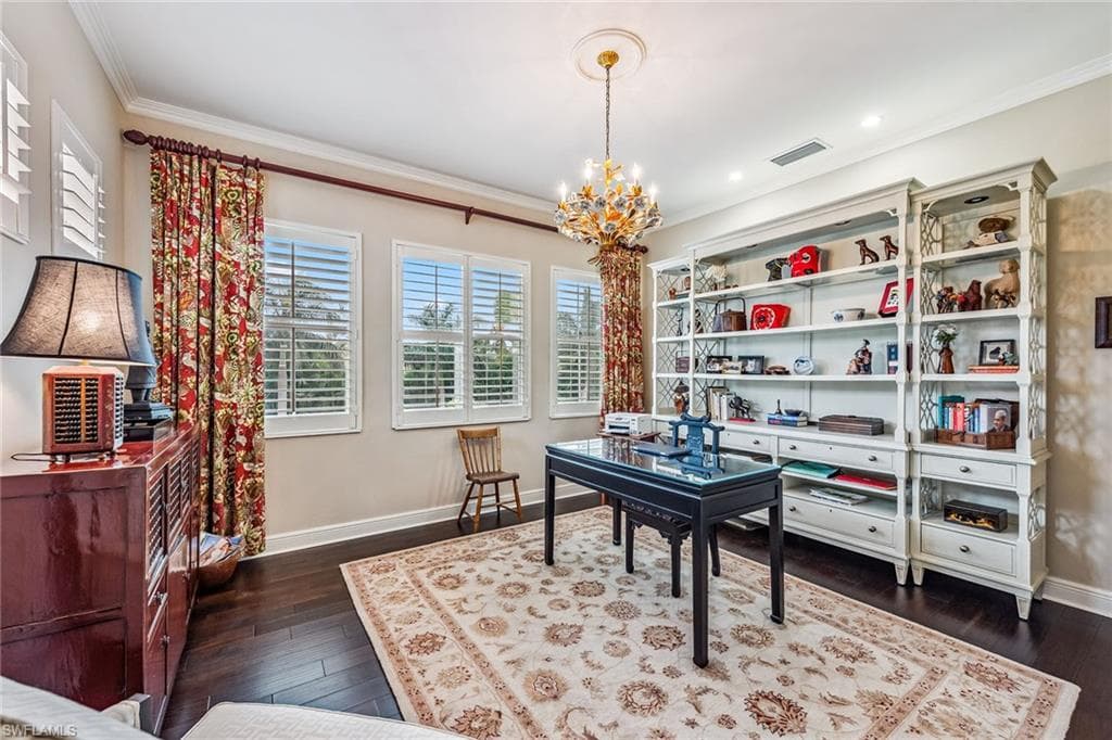 501 Avellino Isles Cir 39201, Naples, FL 34119-22