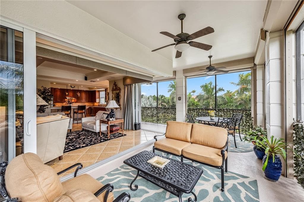 501 Avellino Isles Cir 39201, Naples, FL 34119-30