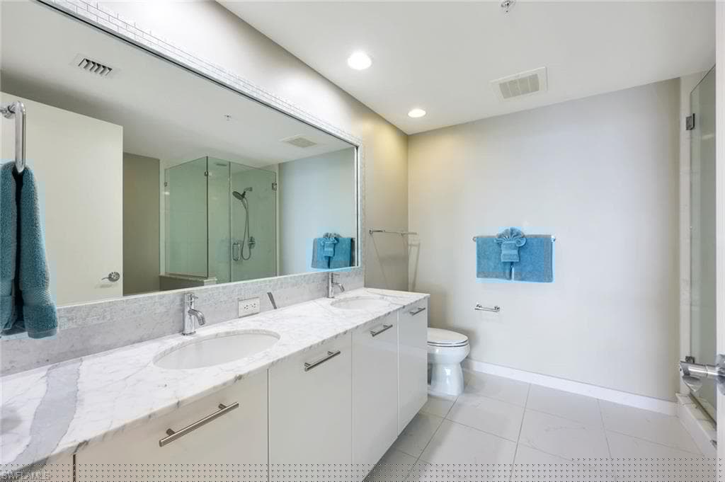 3000 Oasis Grand Blvd 2402, Fort Myers, FL 33916-17