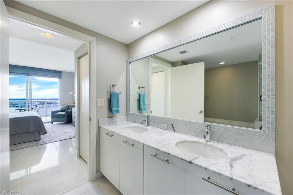 3000 Oasis Grand Blvd 2402, Fort Myers, FL 33916-18