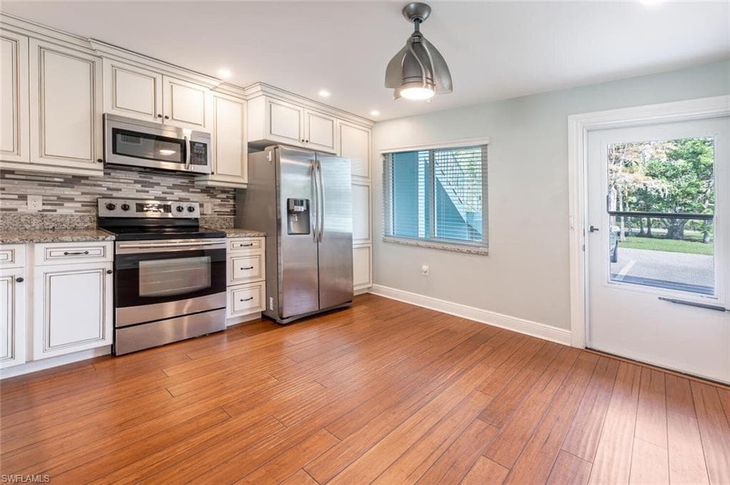 5665 Whitaker Rd A-102, Naples, FL 34112-4