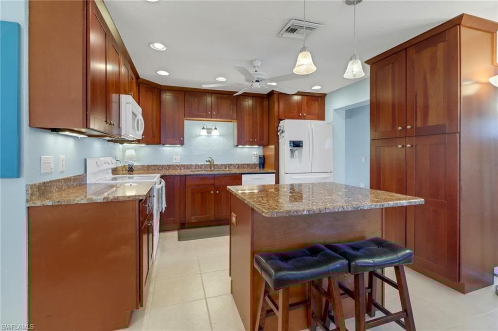 26 4th St, Bonita Springs, FL 34134-9