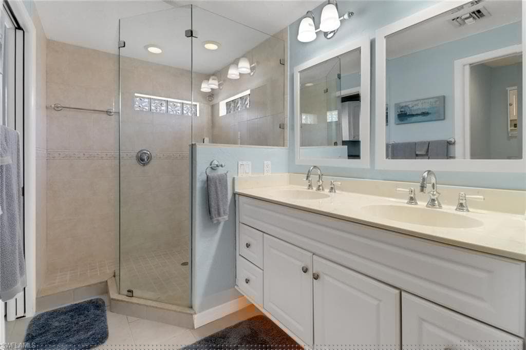 26 4th St, Bonita Springs, FL 34134-18