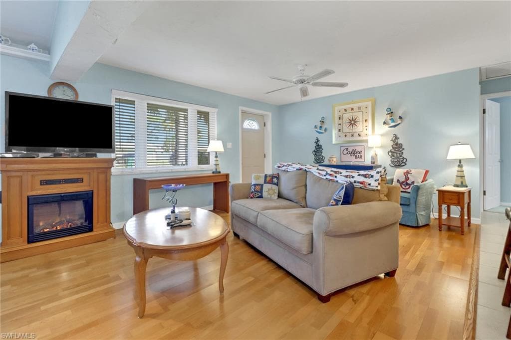 26 4th St, Bonita Springs, FL 34134-5