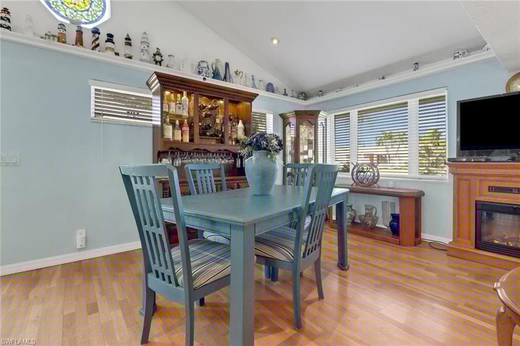 26 4th St, Bonita Springs, FL 34134-7