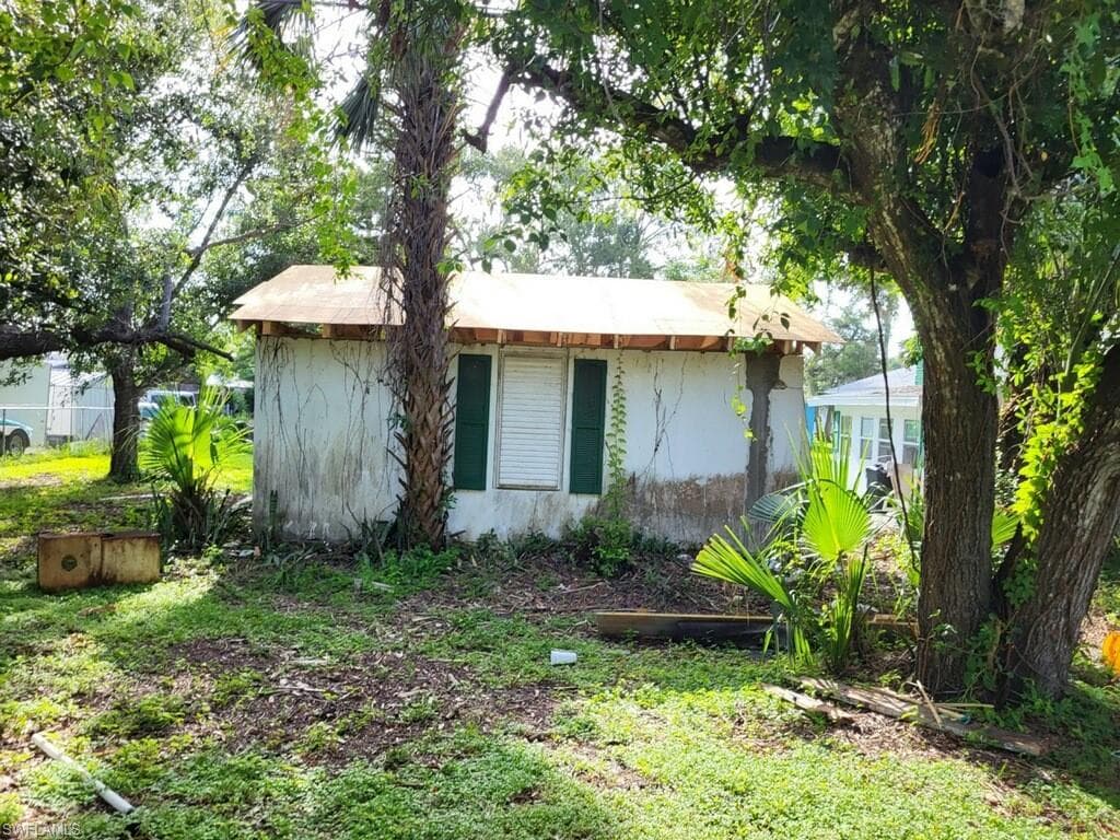 1170 River Rd, North Fort Myers, FL 33903-6
