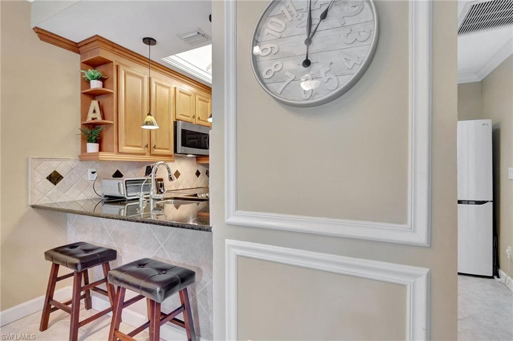3323 Olympic Dr 715, Naples, FL 34105-10
