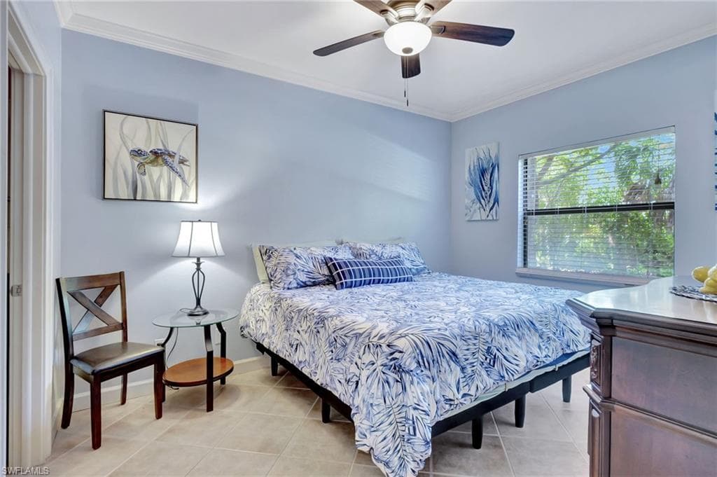 3323 Olympic Dr 715, Naples, FL 34105-21