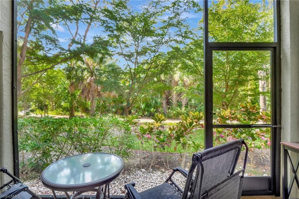 3323 Olympic Dr 715, Naples, FL 34105-26