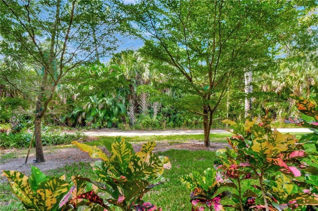 3323 Olympic Dr 715, Naples, FL 34105-27