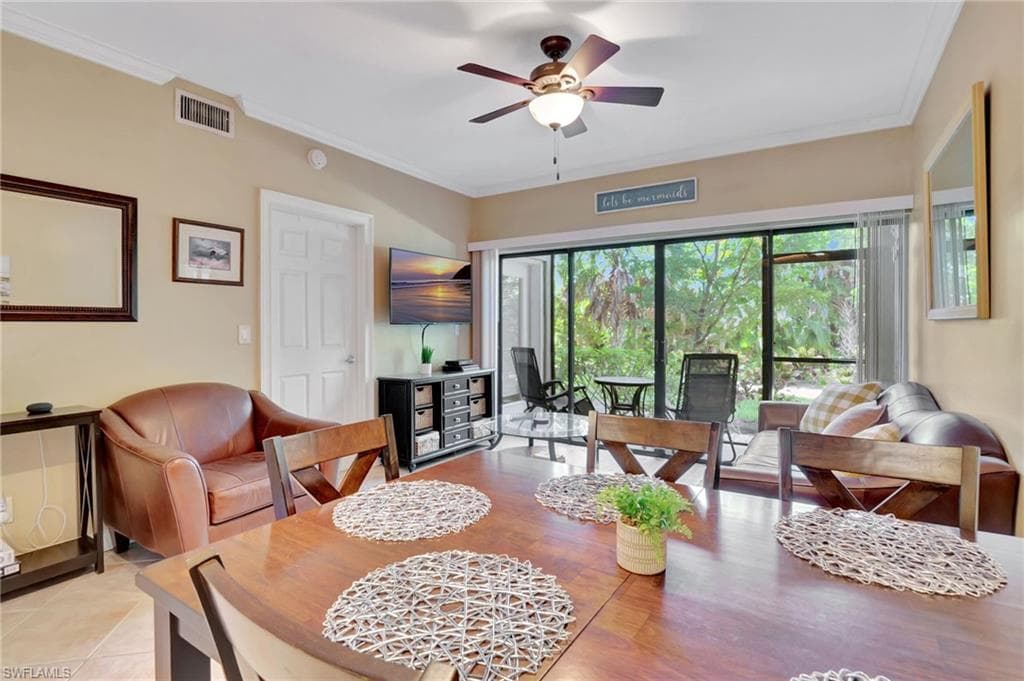 3323 Olympic Dr 715, Naples, FL 34105-5